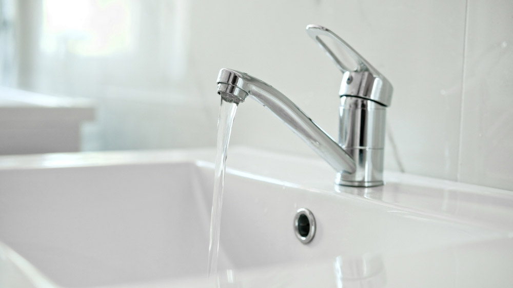 water coming from the tap