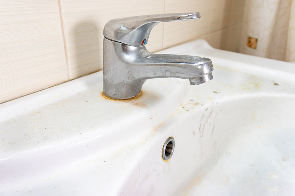 Repairing a Rusty and Leaking Faucet