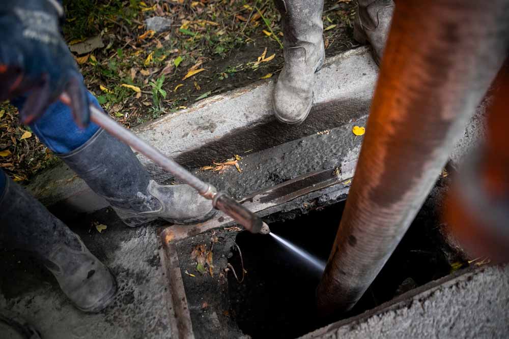 hydro jetting for industrial drain cleaning